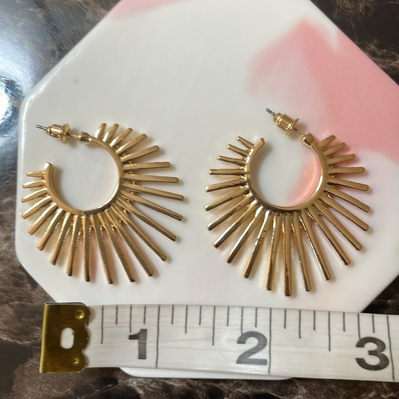 Anthropologie Irregular Gold Fan Hoops - Picture 9 of 13